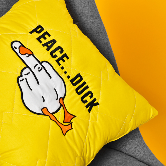 Подушка IDEIA PEACE... DUCK бойовий гусак жовтий