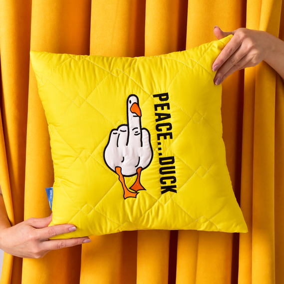 Подушка IDEIA PEACE... DUCK бойовий гусак жовтий